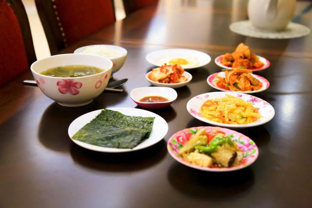 Golden Hotel โฮจิมินห์ซิตี้ ภายนอก รูปภาพ